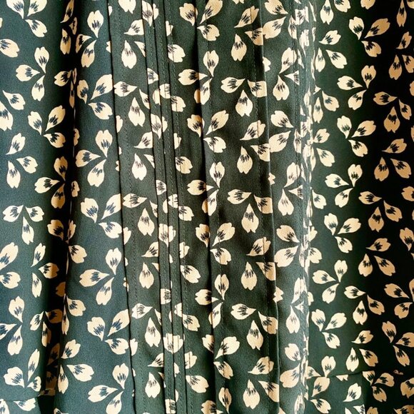 Ann Taylor Petite Navy Blue and Peach Petals Ruffle  Sleeve Blouse - Picture 2 of 6